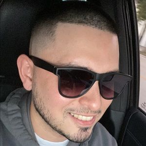 Meet your Posher, Leonardo